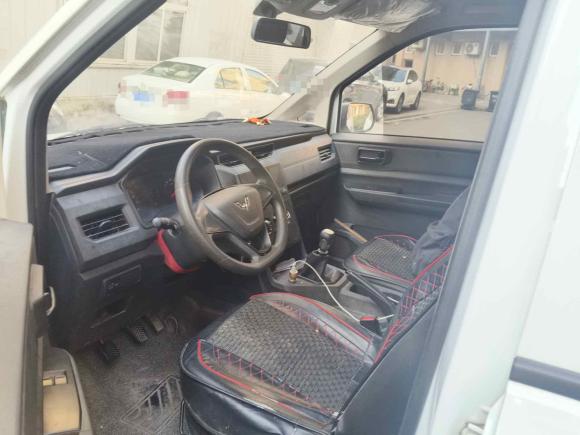 [武汉·鄂A] 二手五菱汽车五菱宏光PLUS2019款 1.5T 手动标准型 5座