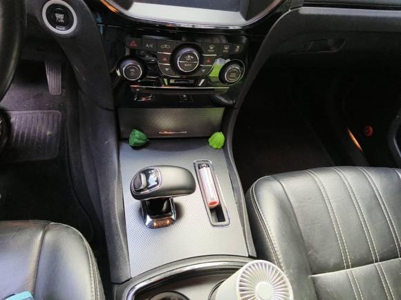 [深圳·粤B] 二手克莱斯勒克莱斯勒300C2013款 3.6L S锋尚版