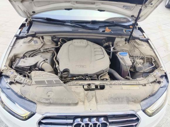 [济南·鲁A] 二手奥迪奥迪A4L2016款 35 TFSI 典藏版 S line豪华型