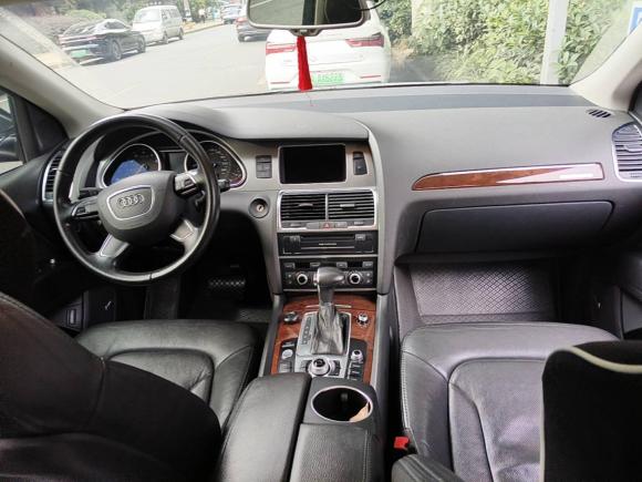 [成都·川A] 二手奥迪奥迪Q72011款 3.0 TFSI 技术型(245kW)