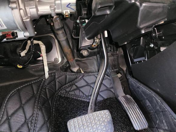 [上海·苏E] 二手别克别克GL62018款 18T 6座尊贵型