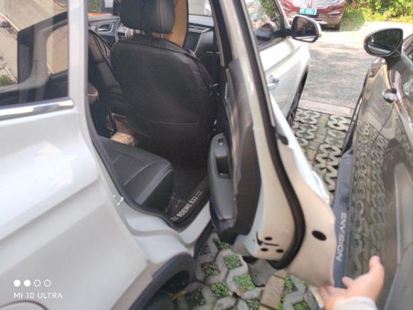 [嘉兴·浙F] 二手荣威荣威RX32018款 1.6L 手动旗舰版