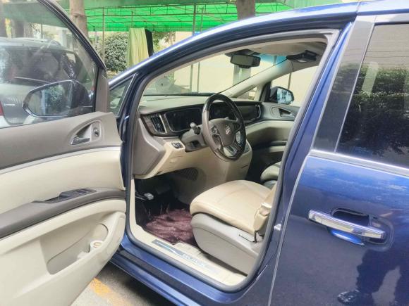 [成都·川A] 二手别克别克GL82013款 3.0L XT豪华商务旗舰版