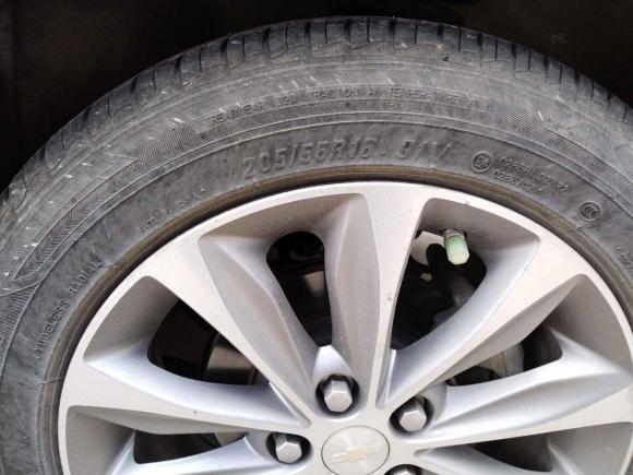 [芜湖·皖A] 二手雪佛兰科鲁泽2022款 320 自动悦享天窗版