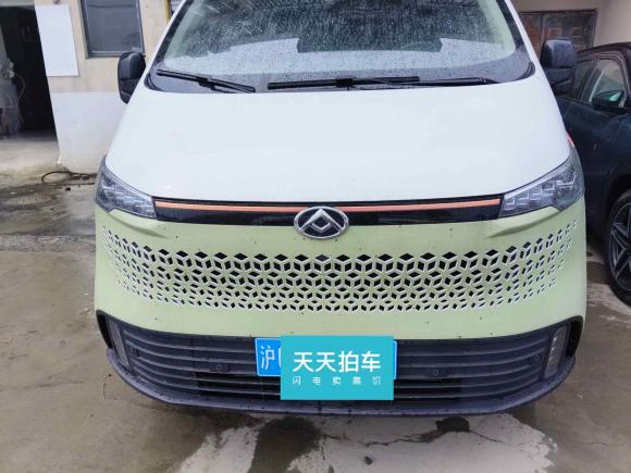 [上海·沪G] 二手上汽大通MAXUS新途V702023款 2.0T 精英版 手动短轴低顶 5/6座（125Ps）