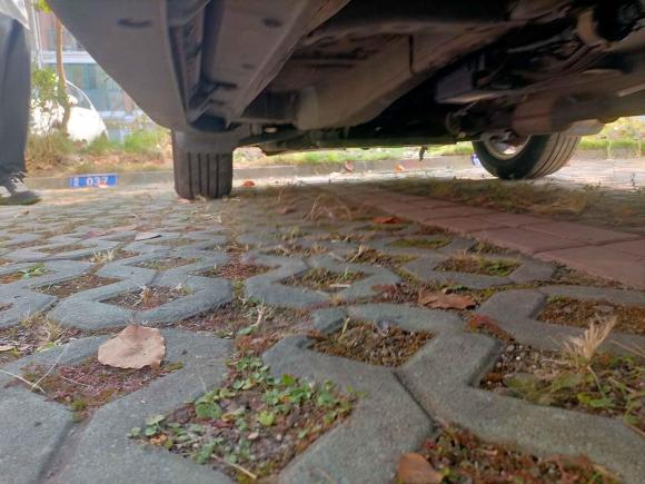 [上海·沪C] 二手比亚迪比亚迪S62014款 2.0L 手动豪华型 5座