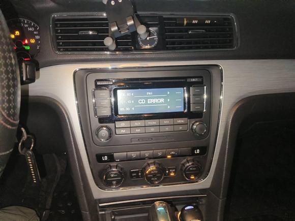 [广州·粤A] 二手大众帕萨特2011款 1.8TSI DSG尊荣版