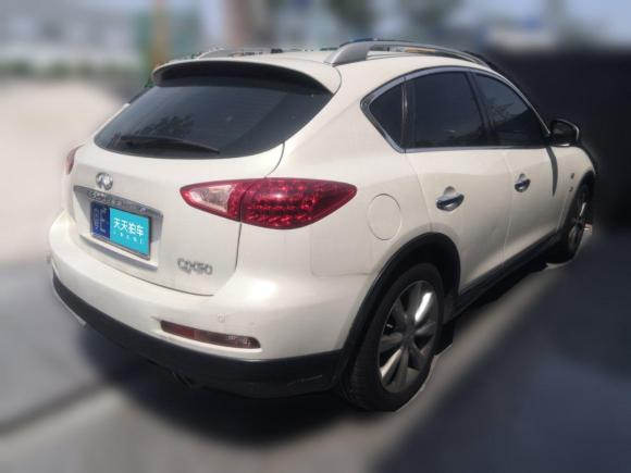 [佛山·粤E] 二手英菲尼迪英菲尼迪QX502013款 2.5L 两驱优雅版