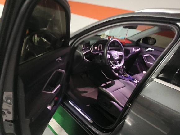 [杭州·浙A] 二手奥迪奥迪Q32022款 35 TFSI 时尚动感型