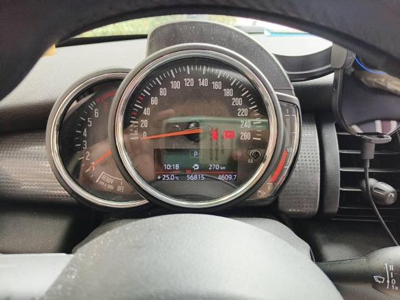 [南昌·赣A] 二手MINIMINI2016款 1.5T COOPER 表现派 五门版