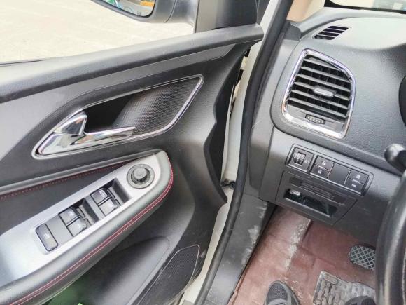 [上海·冀A] 二手宝骏宝骏5602016款 1.8L iAMT豪华型