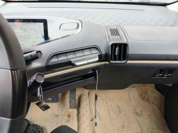 [南通·苏F] 二手宝骏宝骏KiWi EV2022款 设计师轻享版 磷酸铁锂