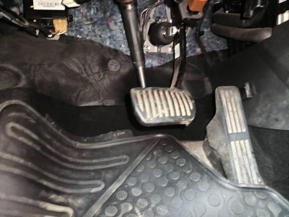 [义乌·浙G] 二手长安长安UNI-V2022款 1.5T 尊贵型