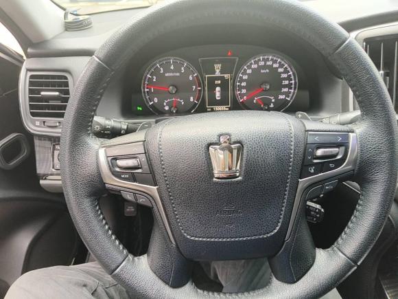 [深圳·粤B] 二手丰田皇冠2015款 2.0T 时尚版