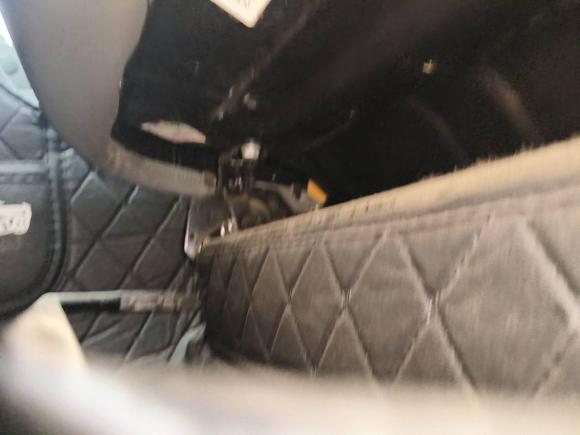 [西安·陕U] 二手吉利汽车经典帝豪2013款 三厢 1.8L 手动精英型CNG