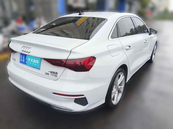 [济南·鲁A] 二手奥迪奥迪A32021款 A3L Limousine 35 TFSI 时尚致雅型