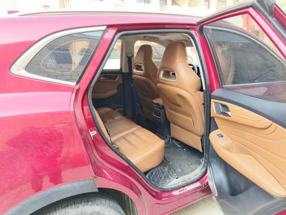 [南通·沪C] 二手名爵名爵HS2018款 30T 自动两驱Trophy荷尔蒙超燃版 国V