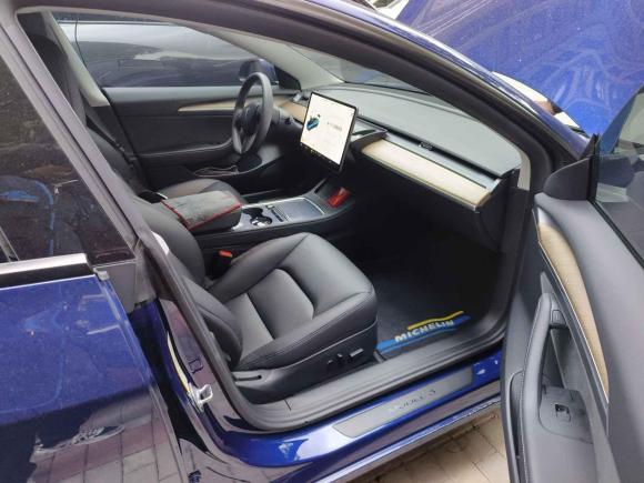 [上海·沪A] 二手特斯拉Model 32021款 标准续航后驱升级版