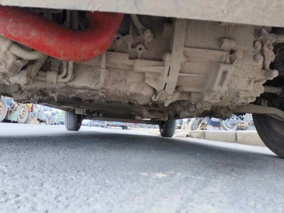 [上海·苏U] 二手上汽大通MAXUS新途V802019款 2.5T经典款6挡手动傲运通短轴超低顶5/6座