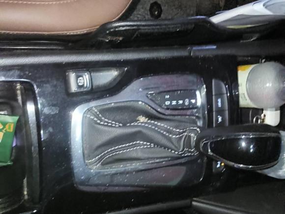 [杭州·苏E] 二手别克君威2017款 28T 尊享型