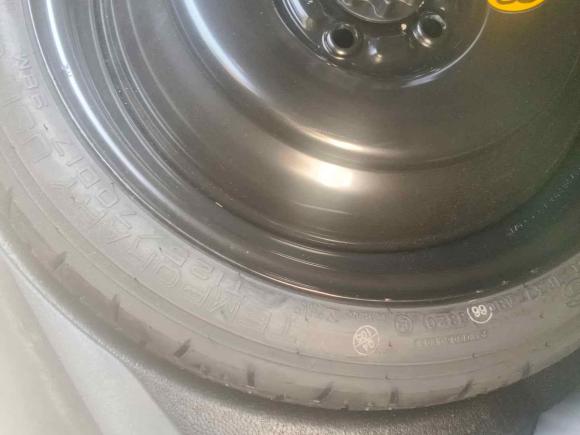 [上海·沪A] 二手丰田卡罗拉双擎E+2019款 1.8L E-CVT领先版