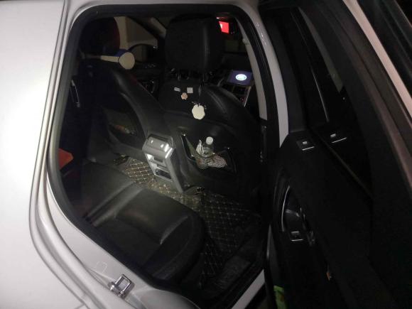 [成都·川A] 二手路虎发现神行2016款 2.0T S