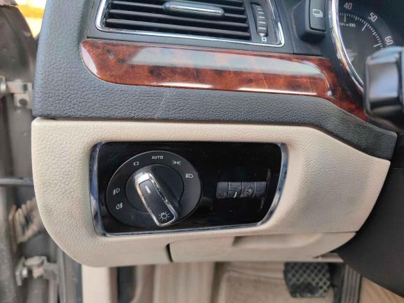 [武汉·鄂A] 二手斯柯达昊锐2009款 2.0TSI 自动尊雅版