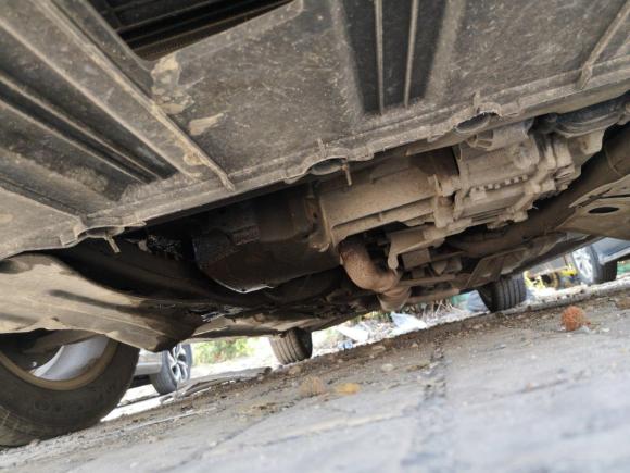 [上海·沪C] 二手别克君越2011款 2.4L SIDI雅致版