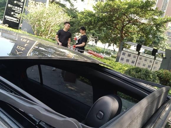 [广州·粤A] 二手奔驰奔驰A级2022款 A 200 L 运动轿车时尚型