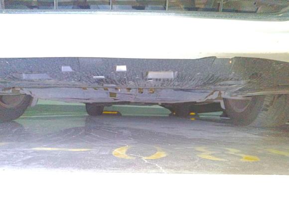 [深圳·粤B] 二手雪铁龙雪铁龙C4L2015款 1.8L 自动尊贵版