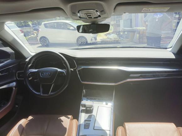 [青岛·鲁B] 二手奥迪奥迪A6L2022款 45 TFSI 臻选致雅型