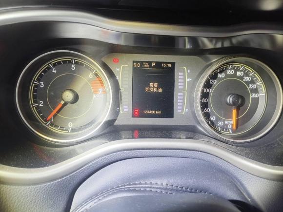 [广州·粤R] 二手Jeep自由光2016款 2.4L 专业版