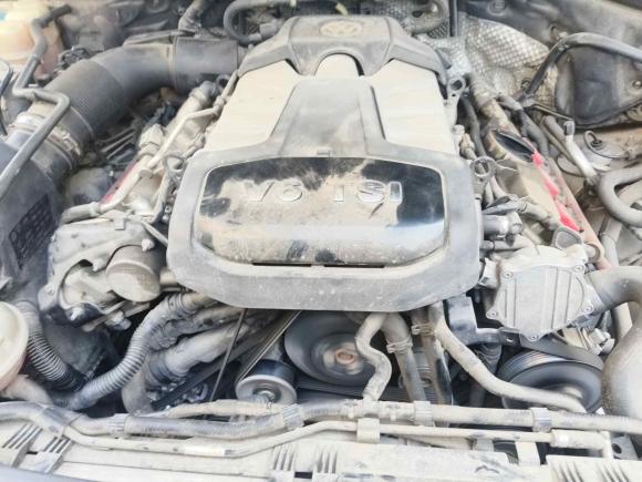 [上海·沪E] 二手大众途锐2011款 3.0TSI 高配型