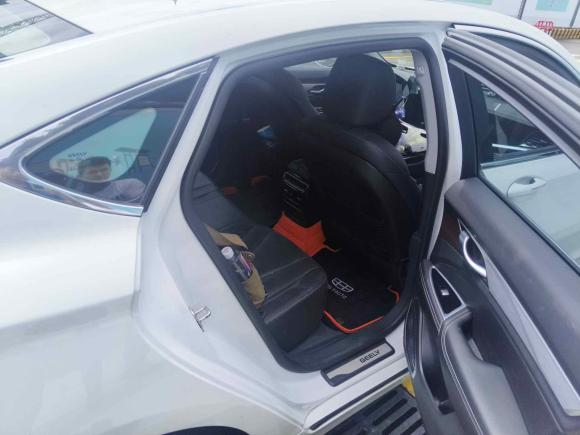 [深圳·粤B] 二手吉利汽车博瑞新能源2018款 1.5T PHEV 耀悦版