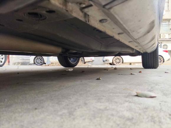 [无锡·苏B] 二手名爵名爵3SW2015款 1.5L AMT精英型