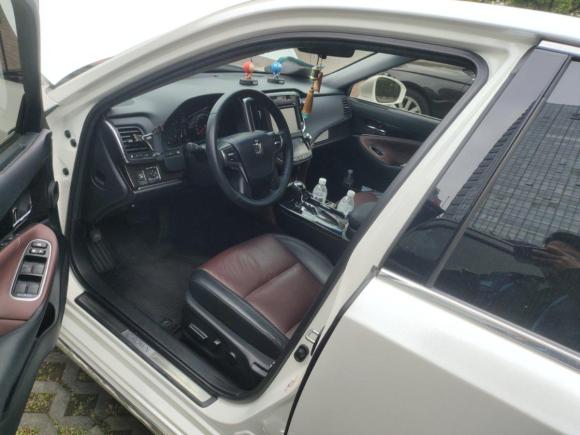 [上海·苏C] 二手丰田皇冠2018款 2.0T 运动版