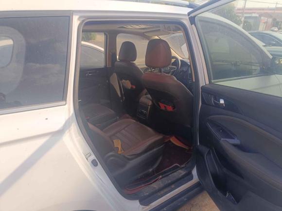 [青岛·鲁B] 二手长安欧尚长安欧尚A8002017款 1.6L 手动智享型