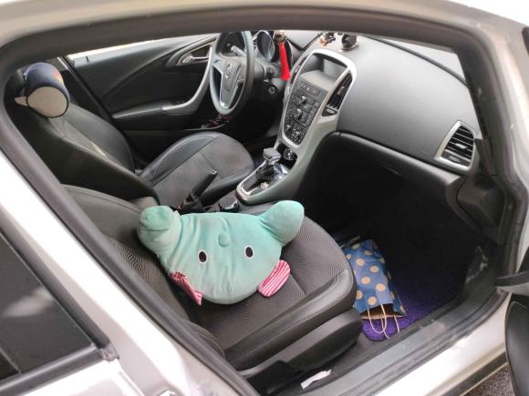 [上海·沪C] 二手别克英朗2014款 XT 1.6L 自动时尚版