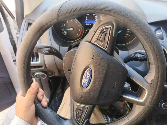 [上海·沪C] 二手福特福克斯2015款 三厢 EcoBoost 180 自动精英型