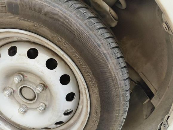 [武汉·鄂A] 二手远程远程E52022款 E5L 纯电动厢式运输车国轩39.9kWh