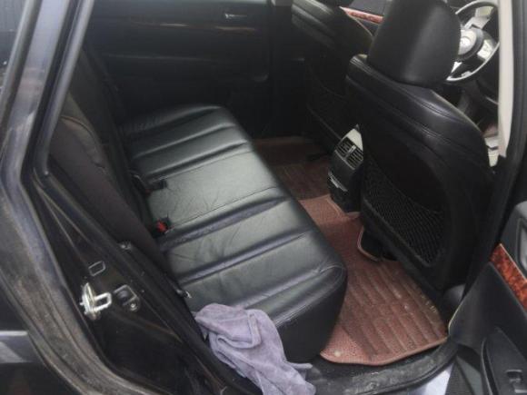 [金华·浙G] 二手斯巴鲁傲虎2010款 2.5i豪华导航版