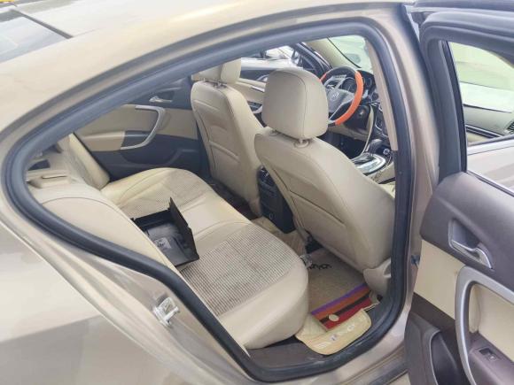 [上海·沪C] 二手别克君威2015款 2.0L 领先时尚型