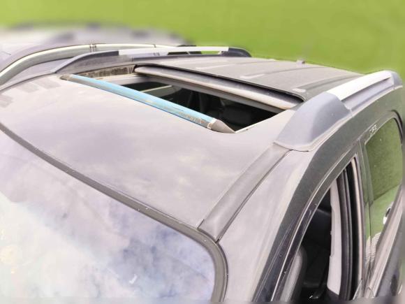 [无锡·苏B] 二手起亚狮跑2012款 2.0L 手动两驱版GLS