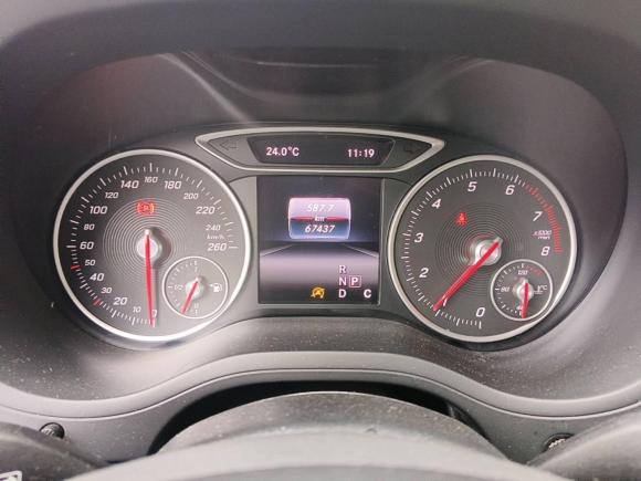 [上海·皖N] 二手奔驰奔驰B级2015款 B 200 时尚型