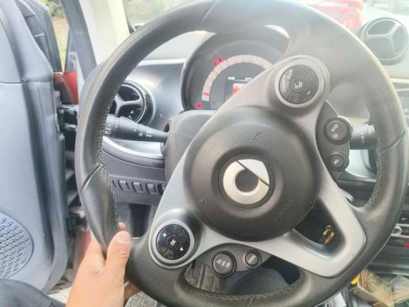 [上海·沪B] 二手smartsmart fortwo2015款 1.0L 52千瓦硬顶激情版