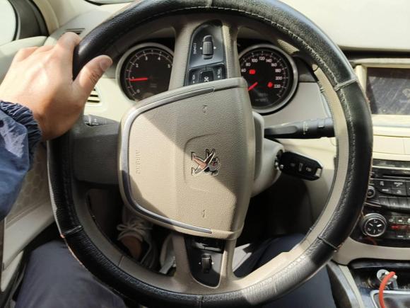 [南通·苏F] 二手标致标致5082011款 2.0L 手动经典版