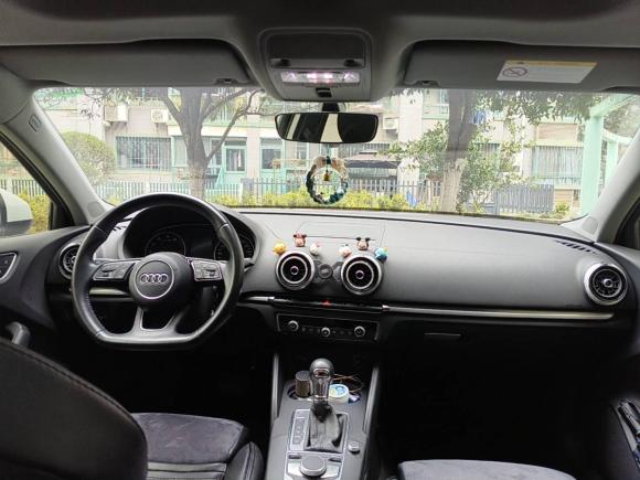 [苏州·苏E] 二手奥迪奥迪A32018款 30周年年型 Limousine 35 TFSI 运动型