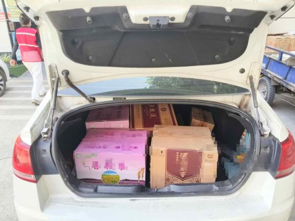 [合肥·皖A] 二手雪铁龙世嘉2016款 经典 三厢 1.6L 手动CNG