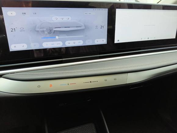 [南京·苏A] 二手上汽大通MAXUS大通G902022款 2.0T 星际旗舰版