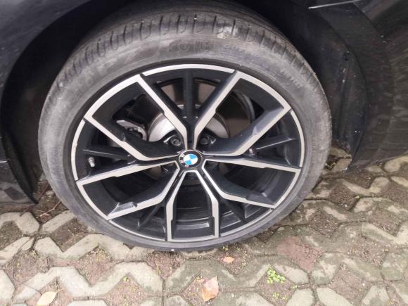 [上海·闽H] 二手宝马宝马5系2022款 改款 530Li 尊享型 M运动套装